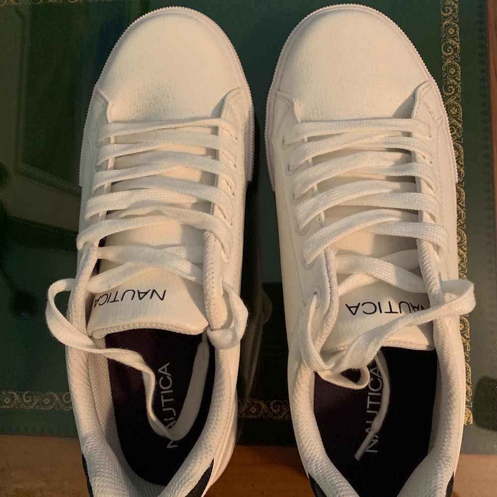Nautica Sneakers
